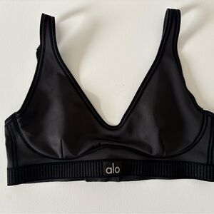 ALO Airlift Line Bra Black